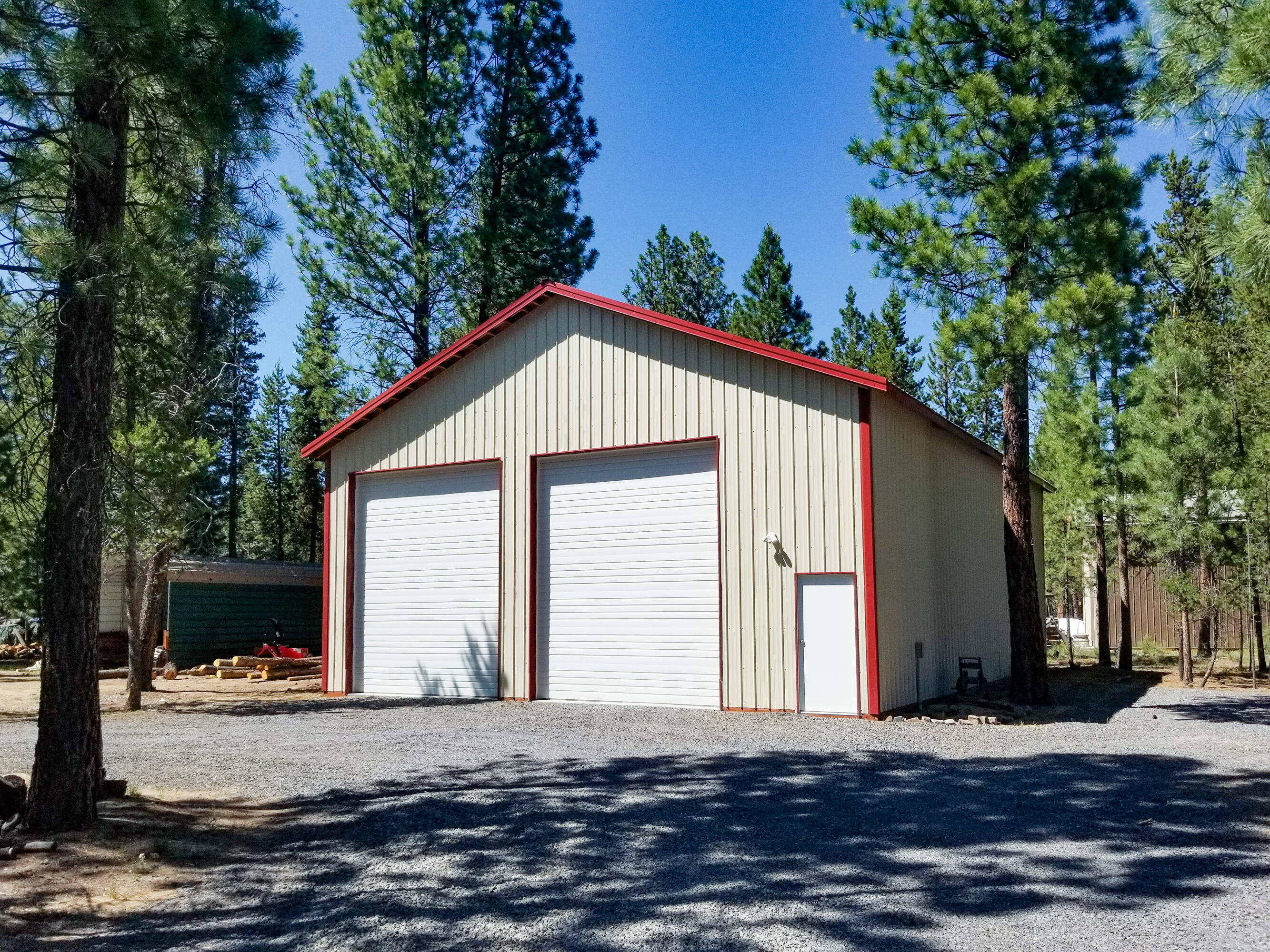 Wagon Trail Acreages - Residential