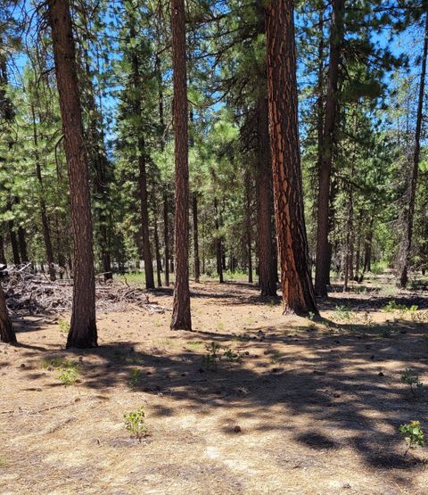 201 Hwy 58 Crescent Lake OR 97733