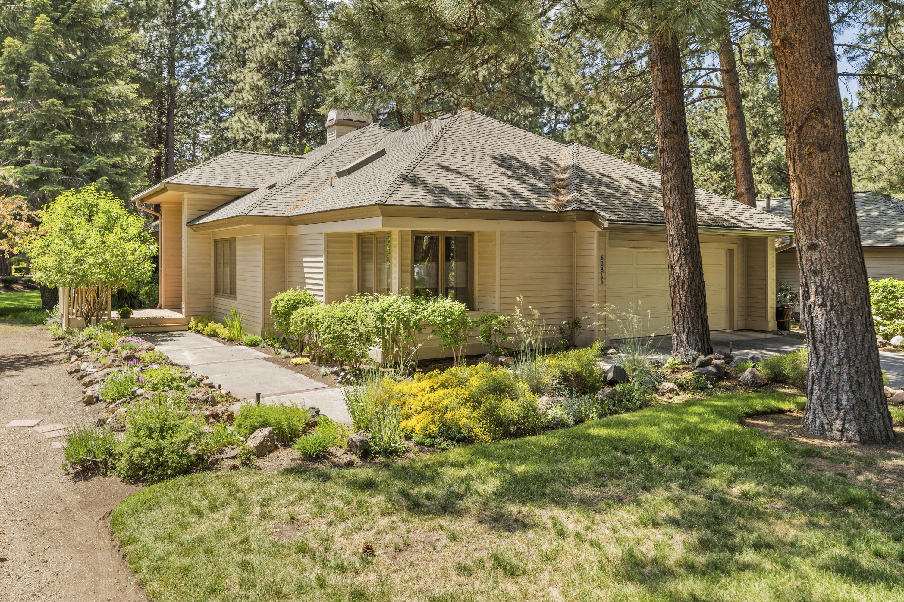 60816 Willow Creek Loop