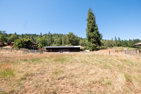 Tiny photo for 1329 Larson Road, Roseburg, OR 97471 (MLS # 220224503)