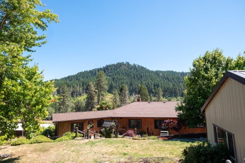 Tiny photo for 1329 Larson Road, Roseburg, OR 97471 (MLS # 220224503)