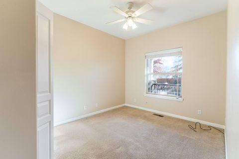 Tiny photo for 1751 NW Jackpine Avenue, Redmond, OR 97756 (MLS # 220213052)