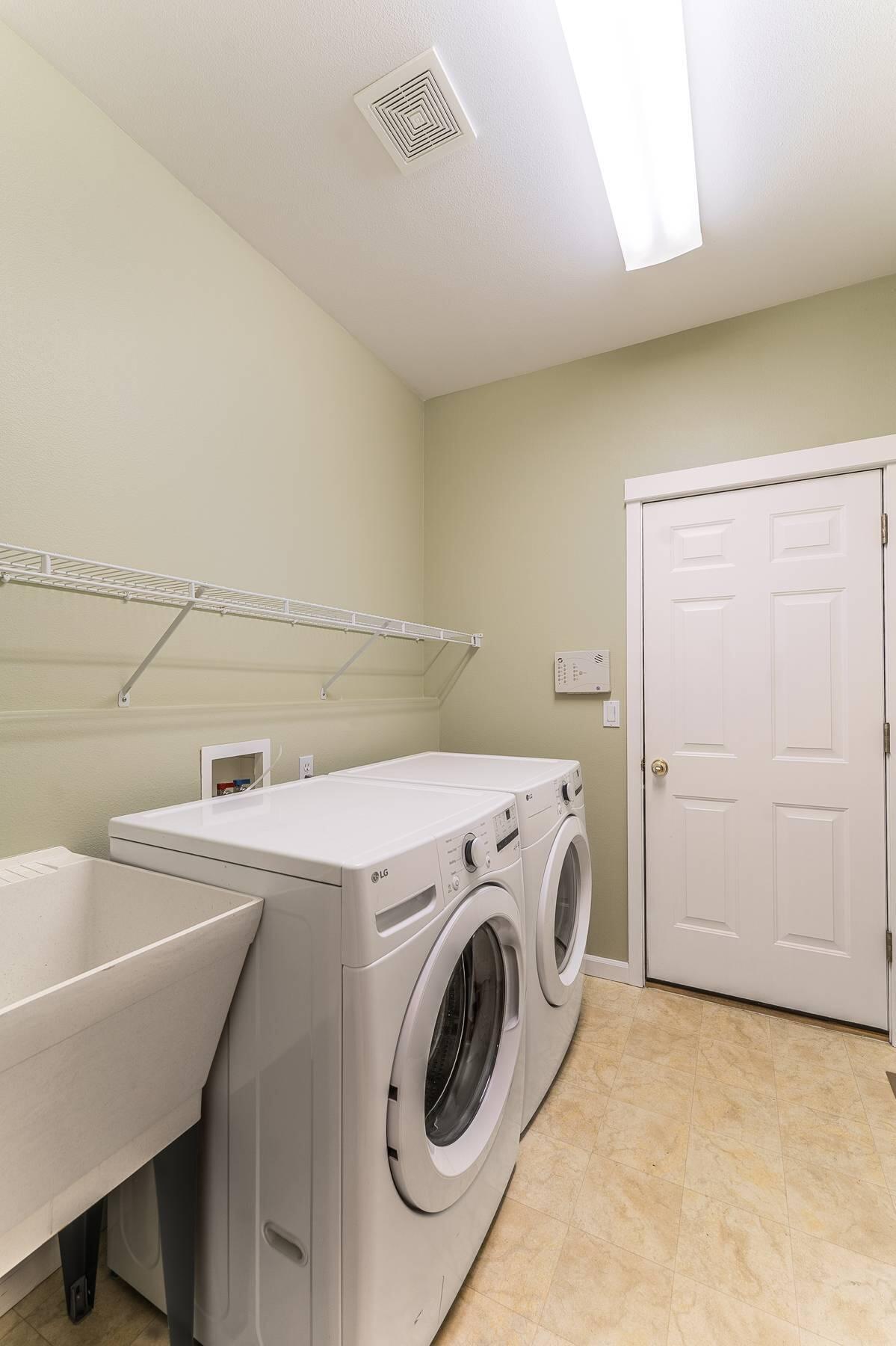 Canyon Rim Village - Residential