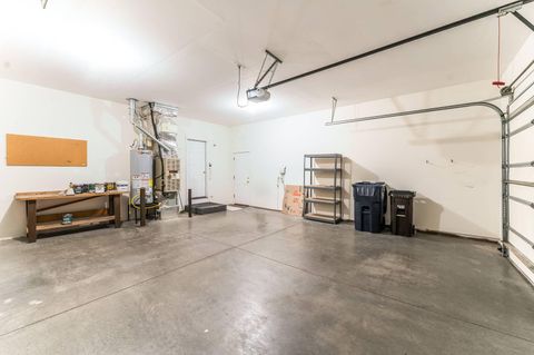 Tiny photo for 1751 NW Jackpine Avenue, Redmond, OR 97756 (MLS # 220213052)