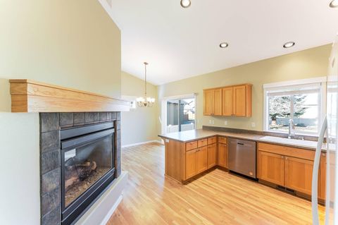 Tiny photo for 1751 NW Jackpine Avenue, Redmond, OR 97756 (MLS # 220213052)