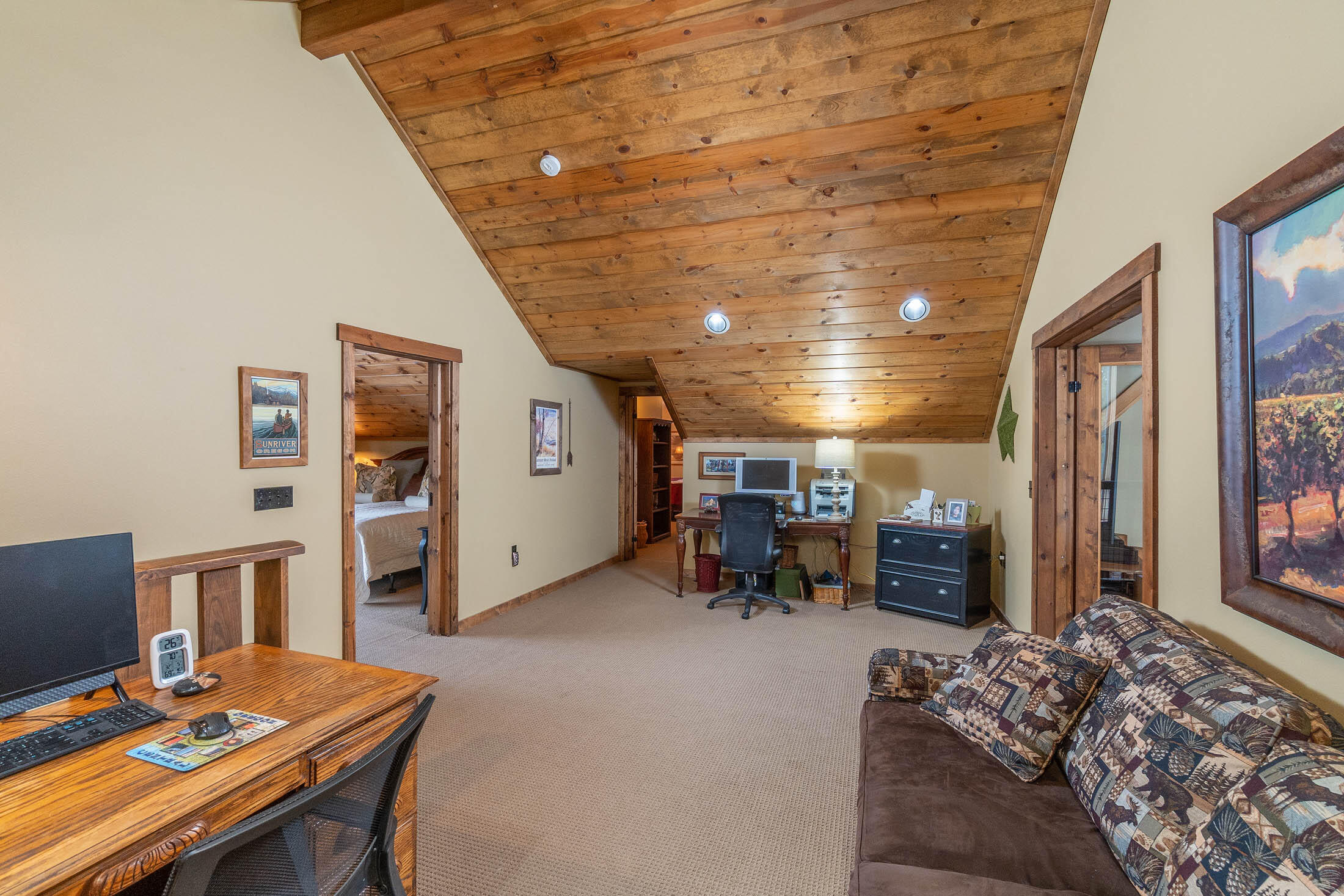 Pinewood Country Est - Residential