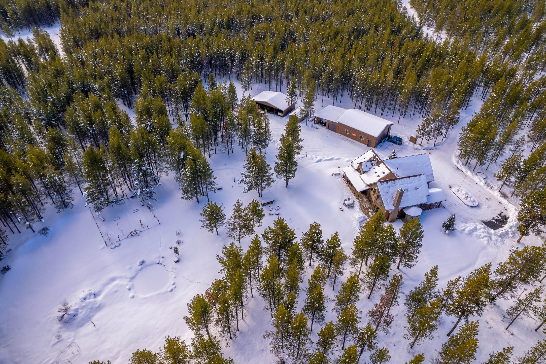 Pinewood Country Est - Residential