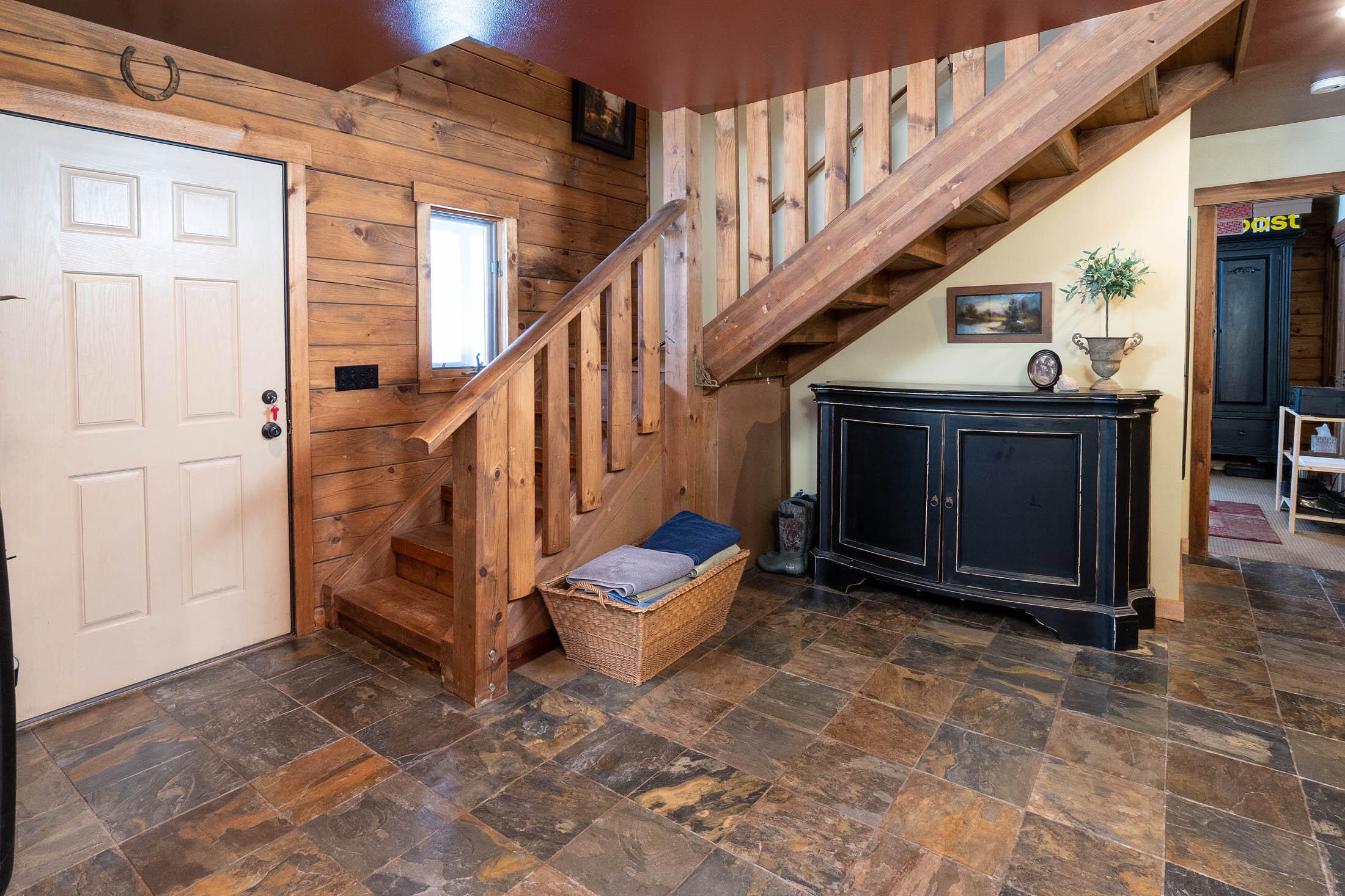 Pinewood Country Est - Residential