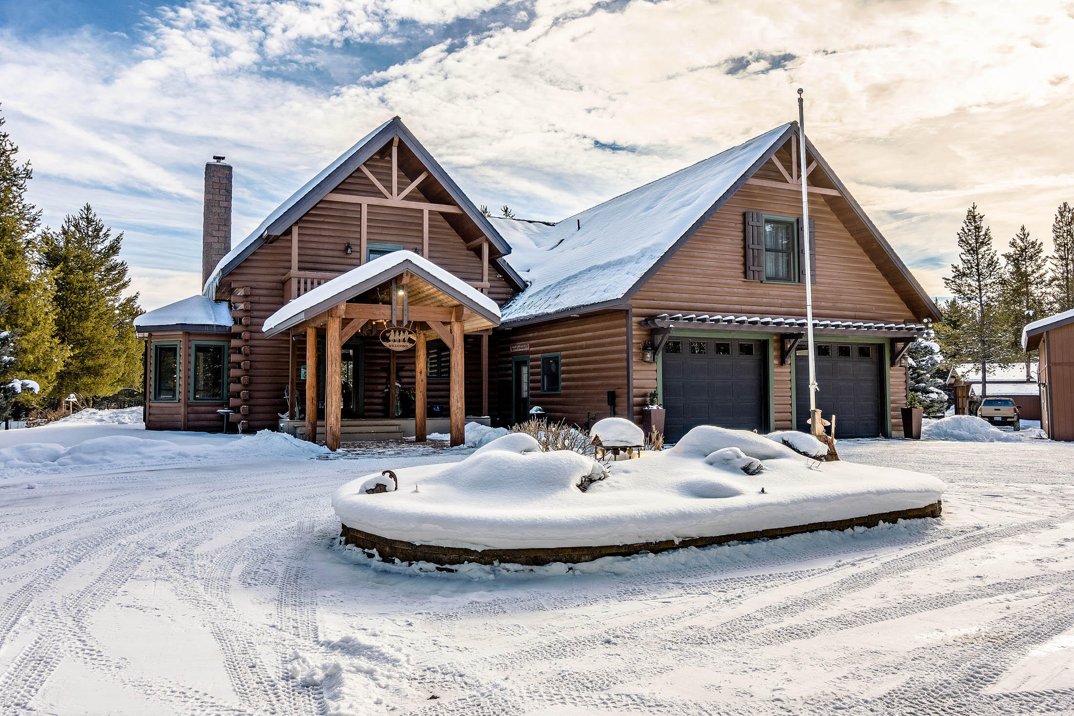 Pinewood Country Est - Residential