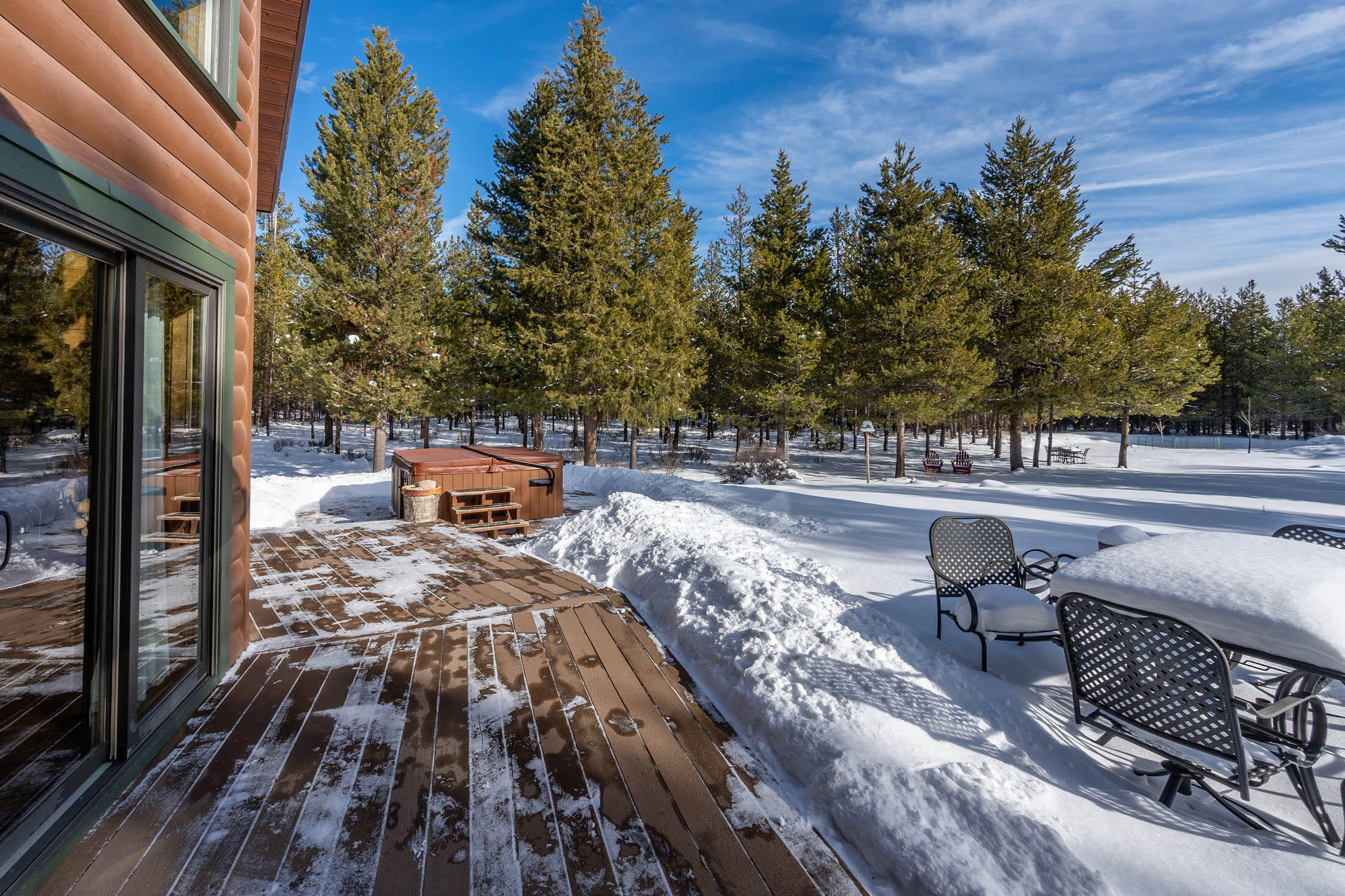 Pinewood Country Est - Residential