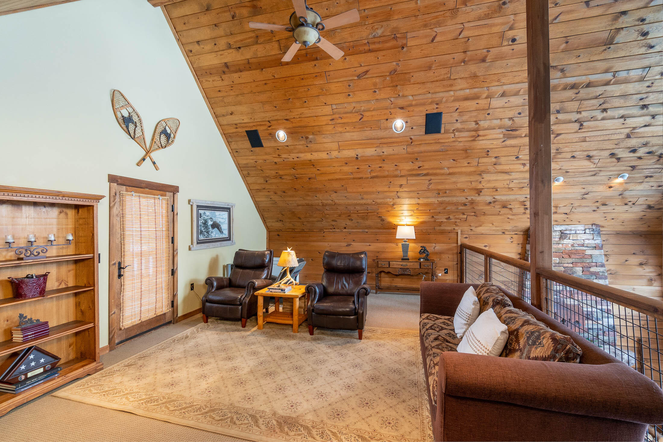 Pinewood Country Est - Residential