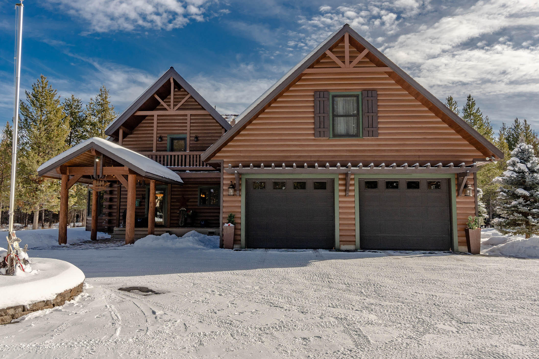 Pinewood Country Est - Residential