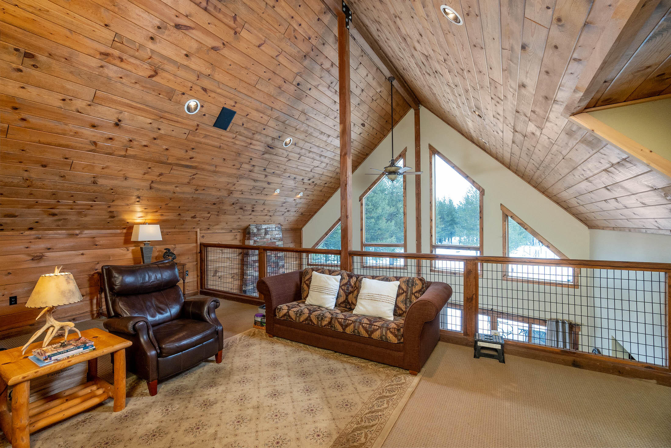 Pinewood Country Est - Residential