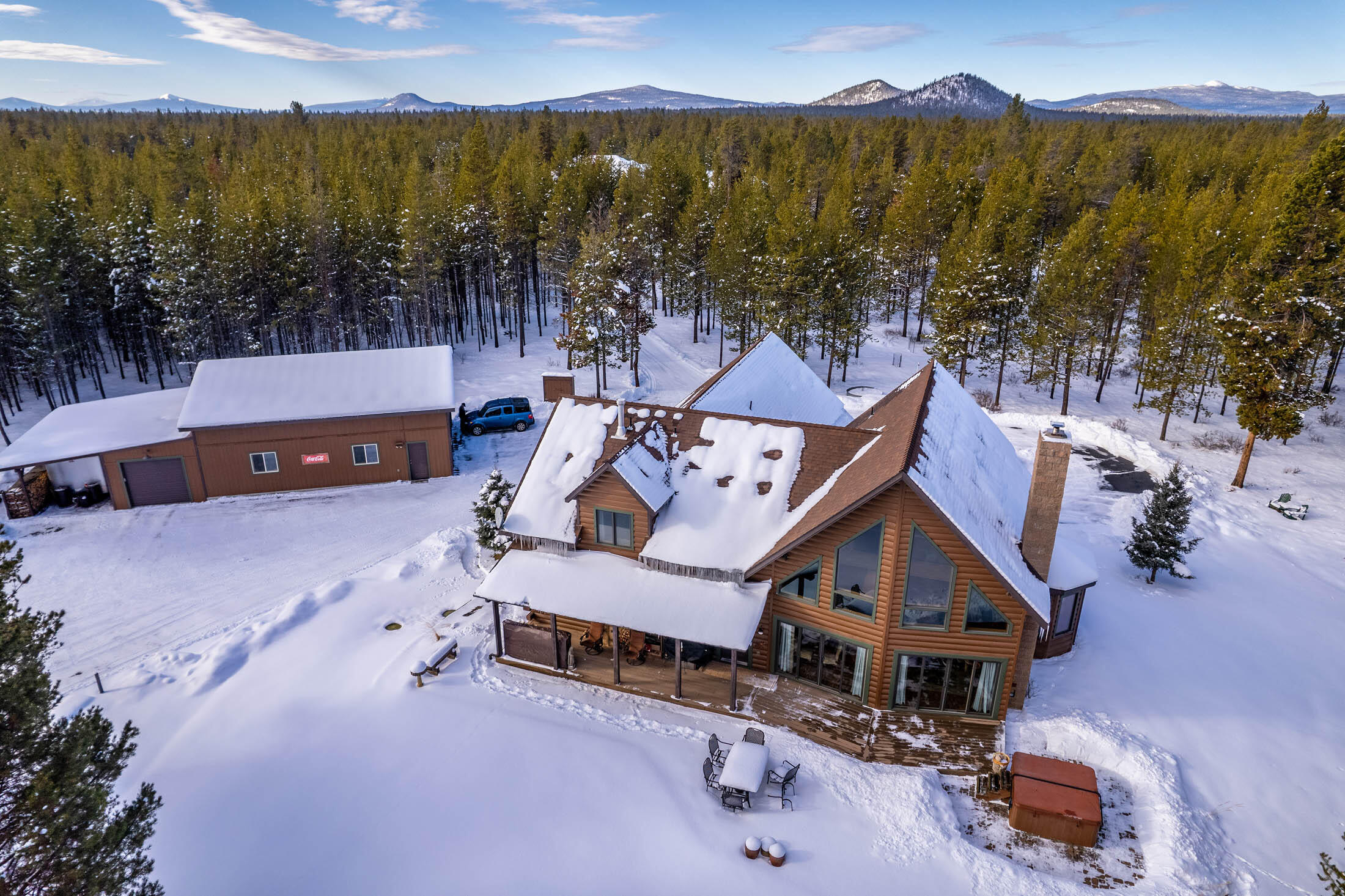 Pinewood Country Est - Residential