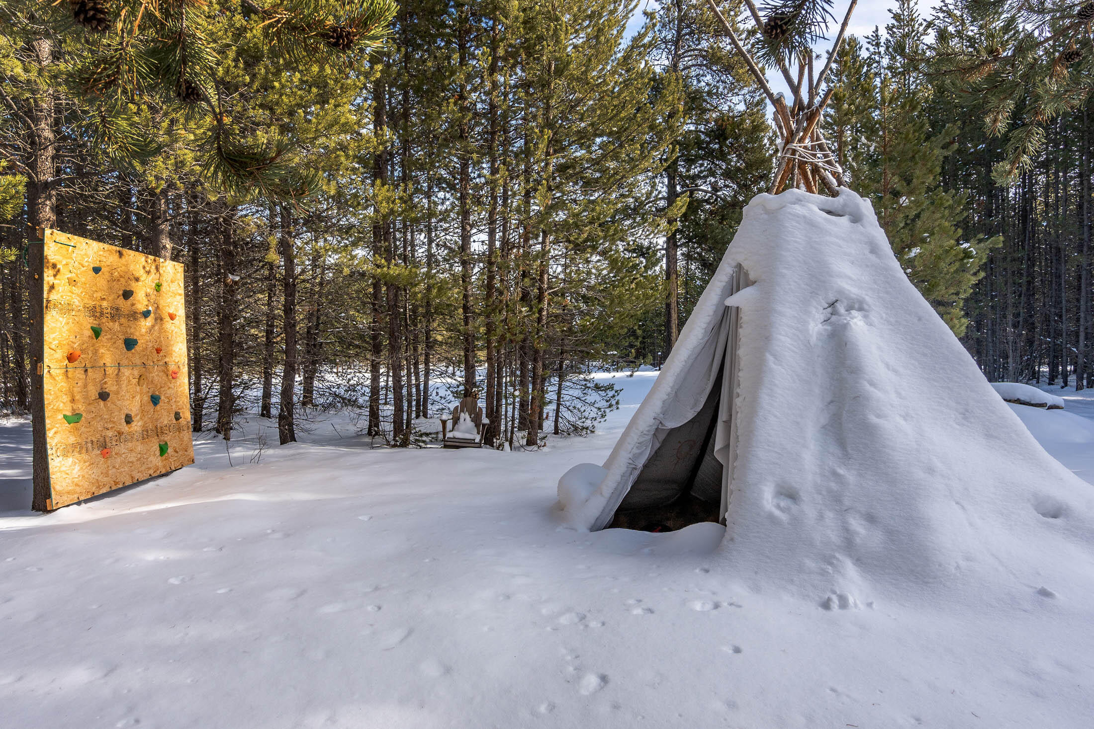 Pinewood Country Est - Residential