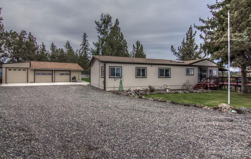 Come see this move in ready, well maintained home, with tons of upgrades. Enjoy lounging on the deck with beautiful mountain views overlooking the canyon. Shop with 3 car garage, with one pull through bay. RV Parking. Updated Kitchen and Master bath. Stay cool this summer with added AC, new heat pump, and furnace. Call today, for a showing!