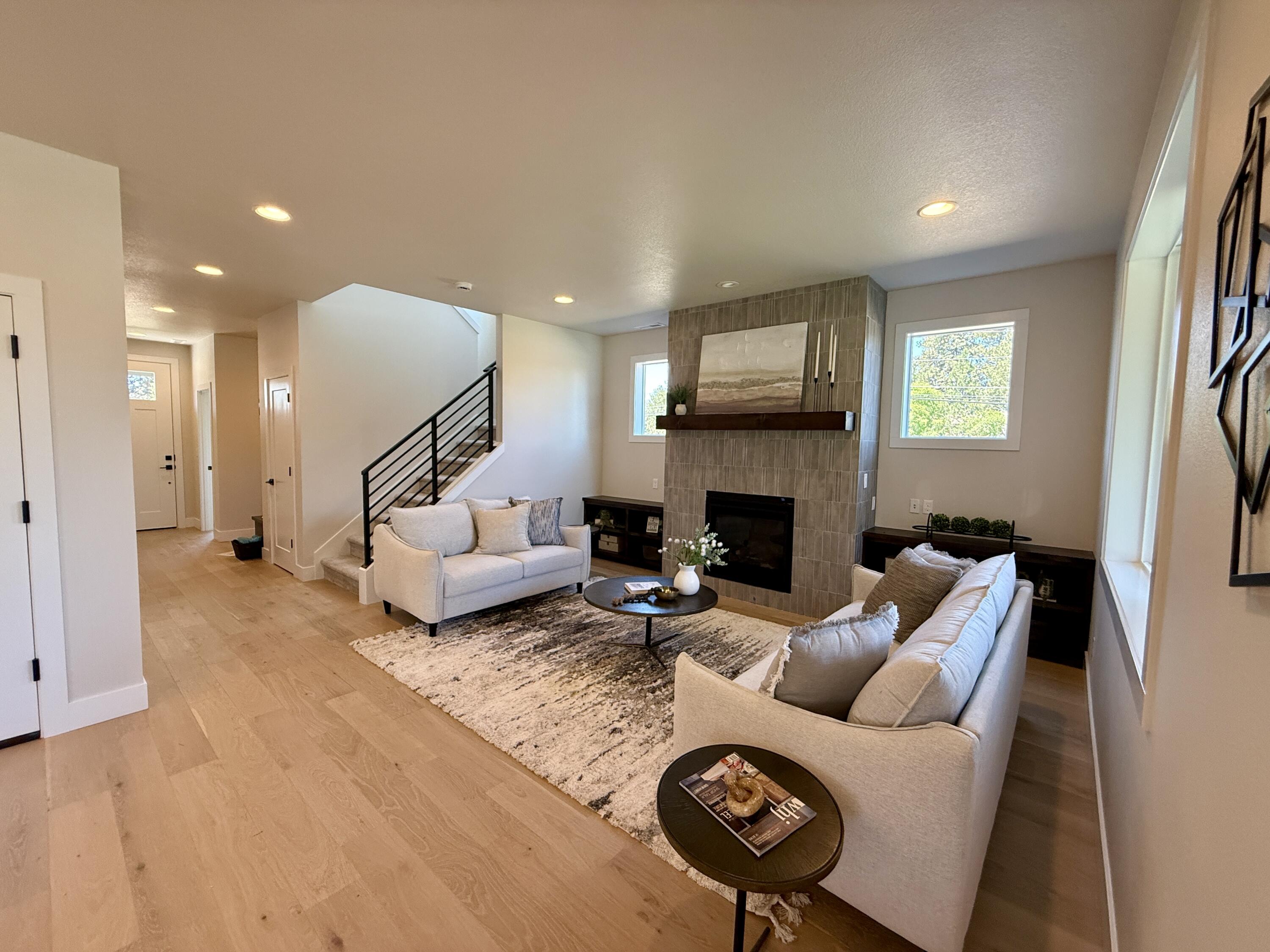 Sunset Glen - Residential