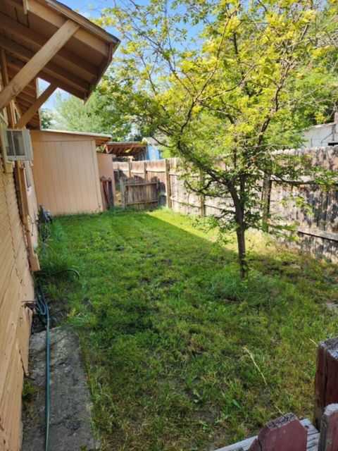 Tiny photo for 3236 Cannon Avenue, Klamath Falls, OR 97603 (MLS # 220220263)