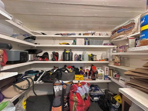 Tiny photo for 3236 Cannon Avenue, Klamath Falls, OR 97603 (MLS # 220220263)