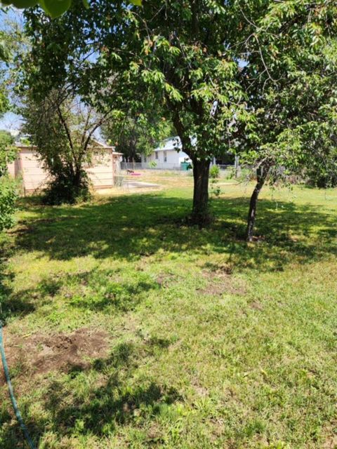 Tiny photo for 3236 Cannon Avenue, Klamath Falls, OR 97603 (MLS # 220220263)