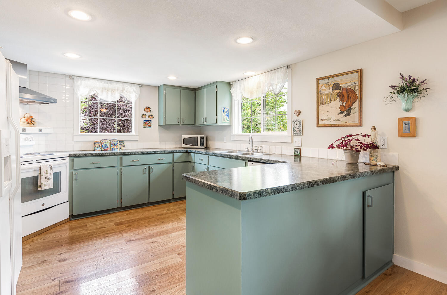 River Terrace - Residential