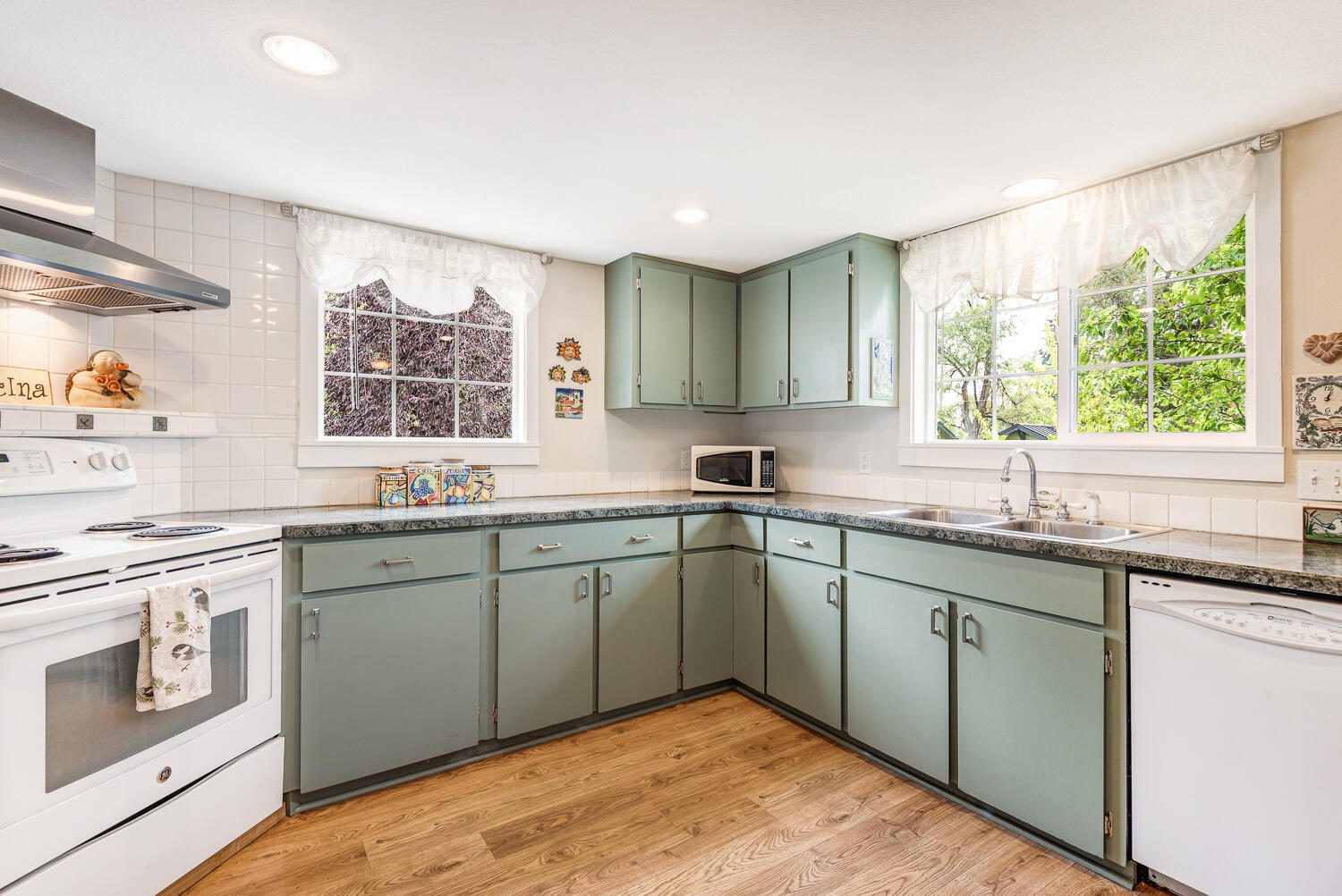 River Terrace - Residential