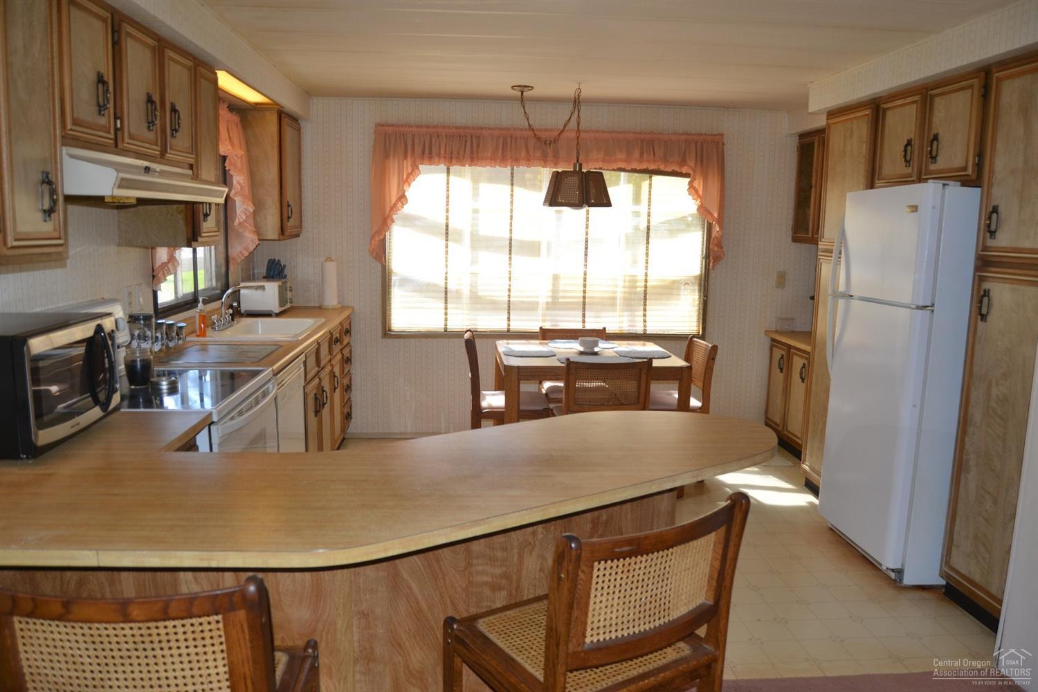 Romaine Village - Residential