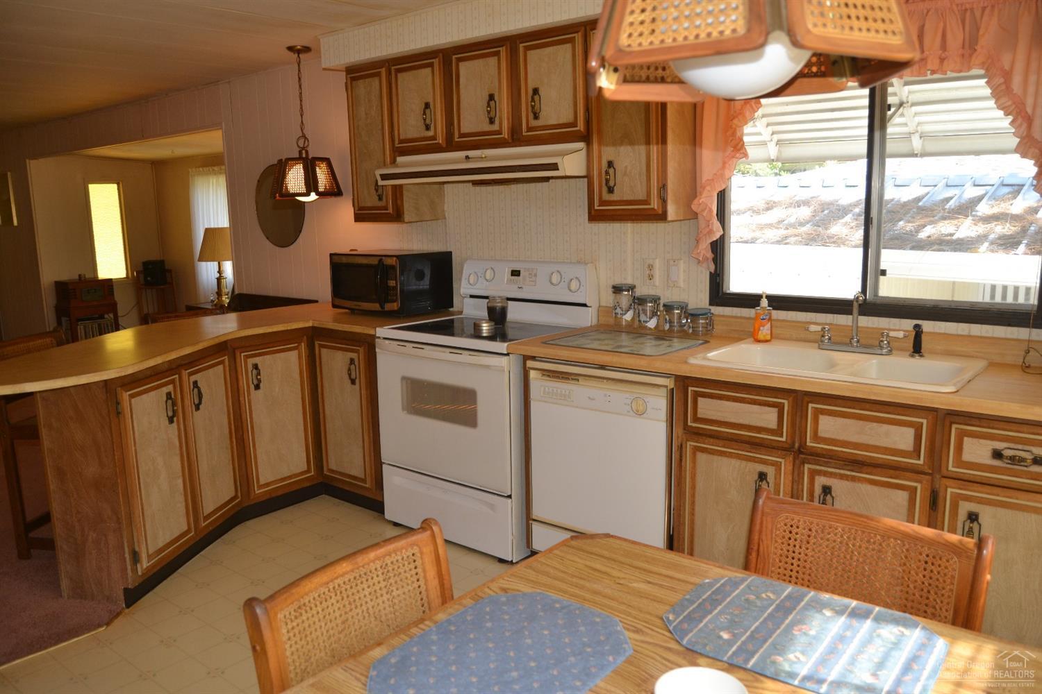 Romaine Village - Residential