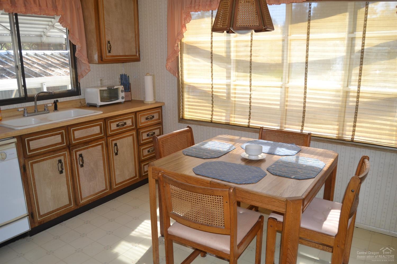 Romaine Village - Residential