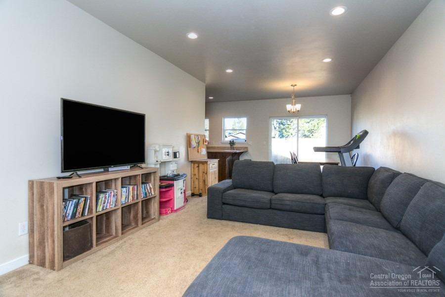 Huntington Meadows - Residential