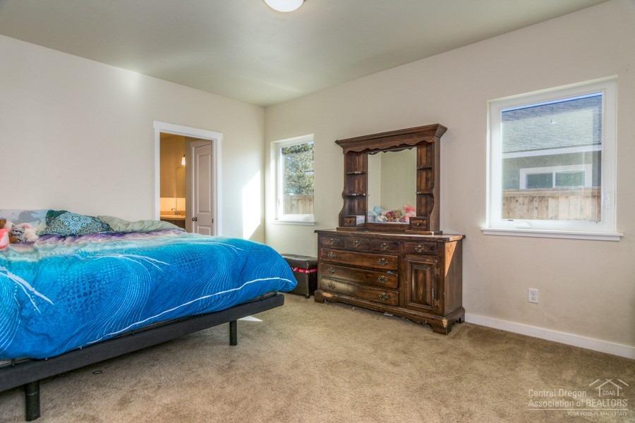 Huntington Meadows - Residential