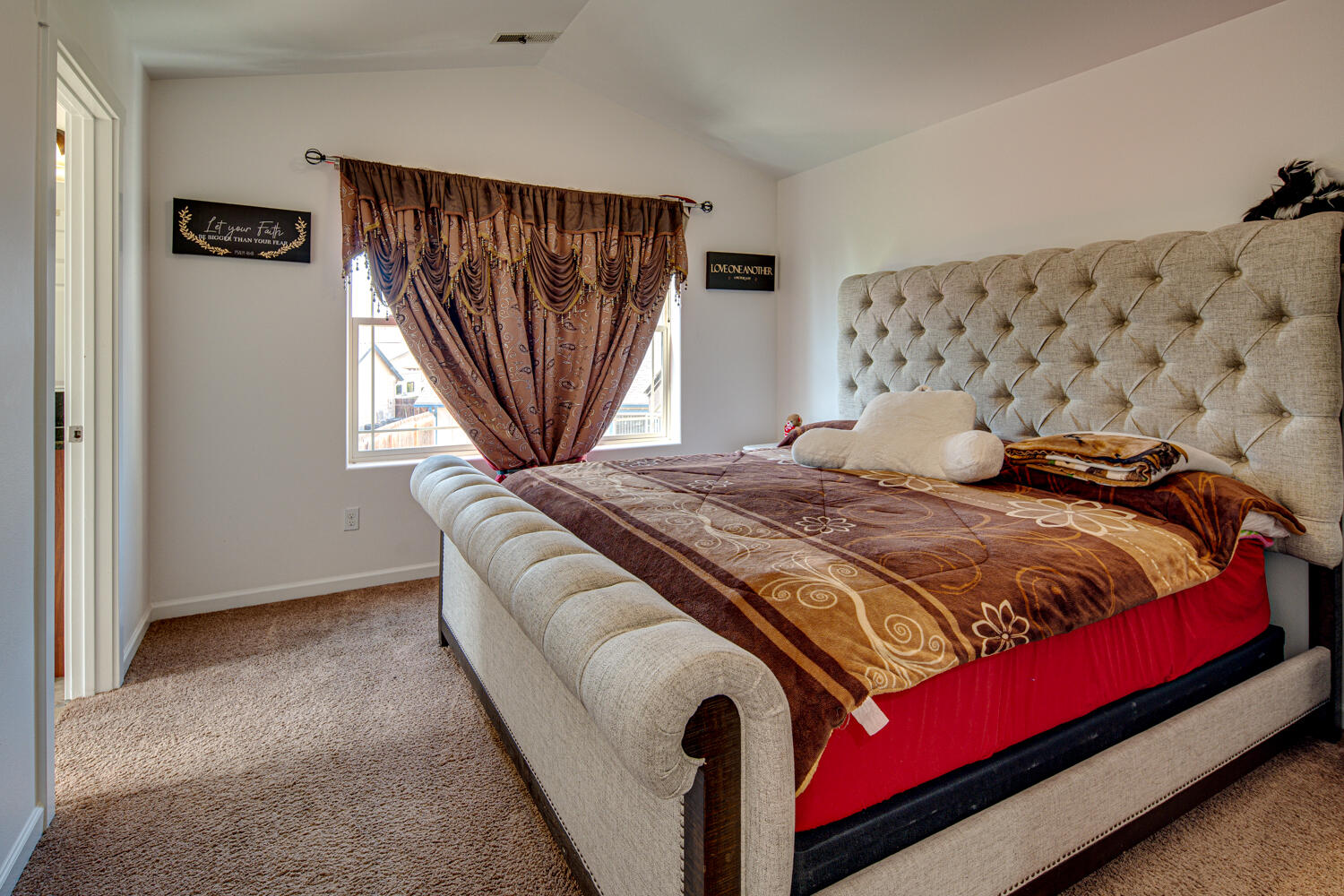 Ni Lah Sha Village - Residential