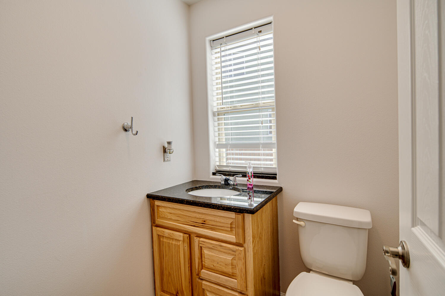 Ni Lah Sha Village - Residential