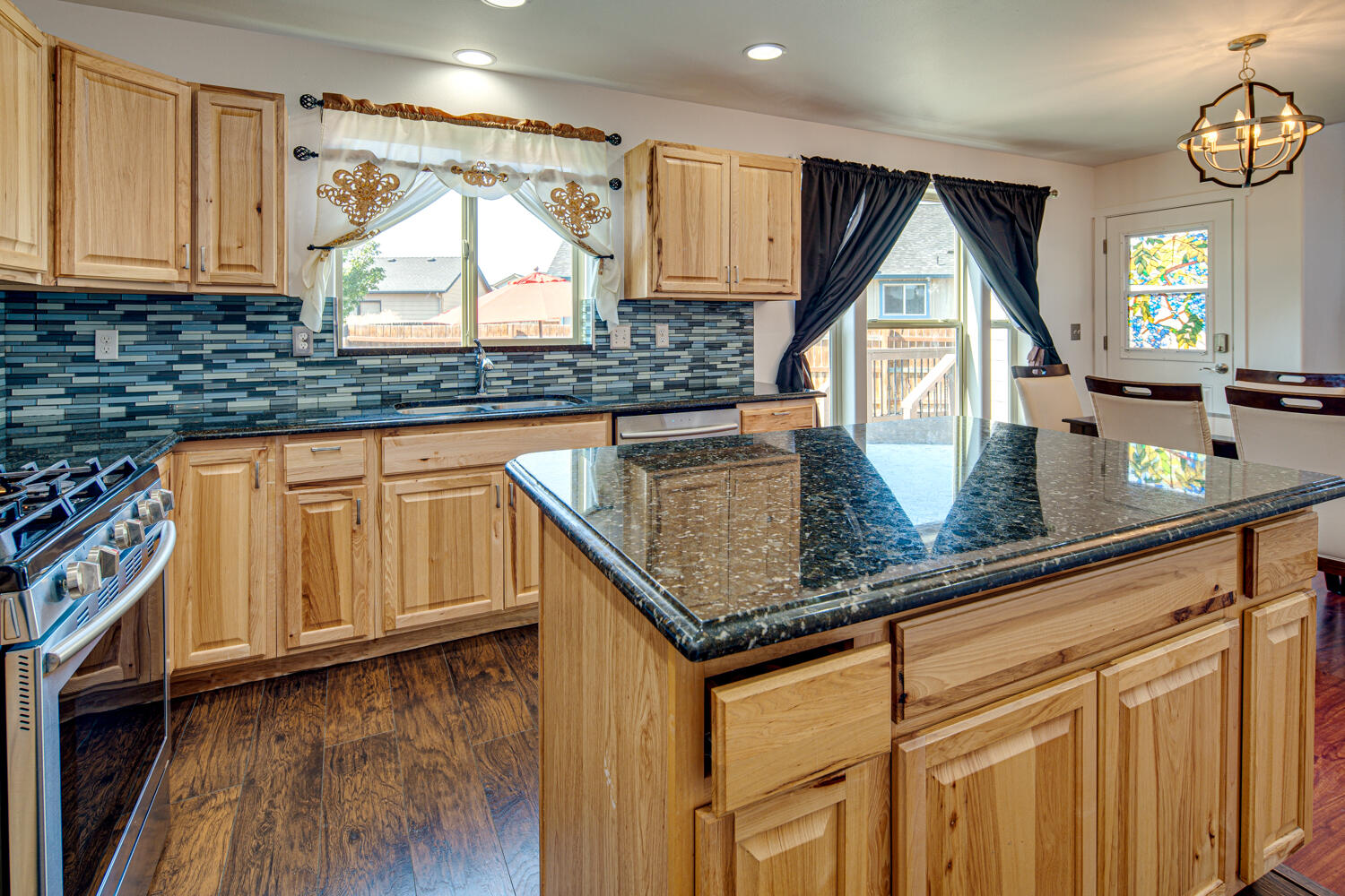 Ni Lah Sha Village - Residential