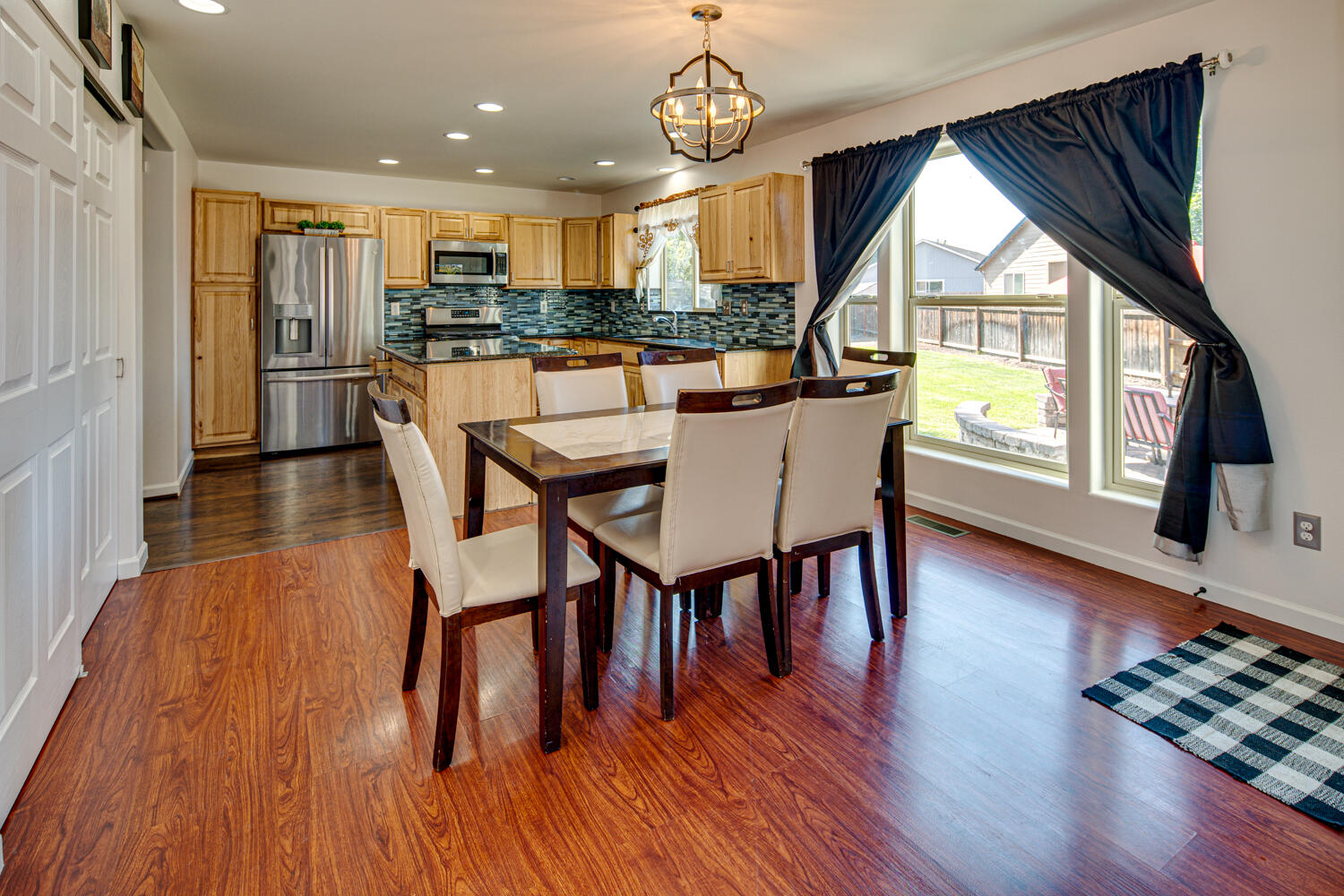 Ni Lah Sha Village - Residential