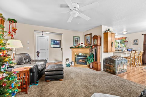Tiny photo for 1250 Diamond Street, Medford, OR 97501 (MLS # 220212816)