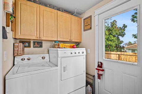 Tiny photo for 1250 Diamond Street, Medford, OR 97501 (MLS # 220212816)