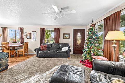 Tiny photo for 1250 Diamond Street, Medford, OR 97501 (MLS # 220212816)