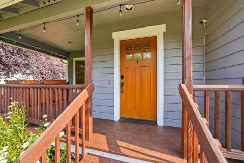 Tiny photo for 1564 NW Elgin Avenue, Bend, OR 97703 (MLS # 220225808)