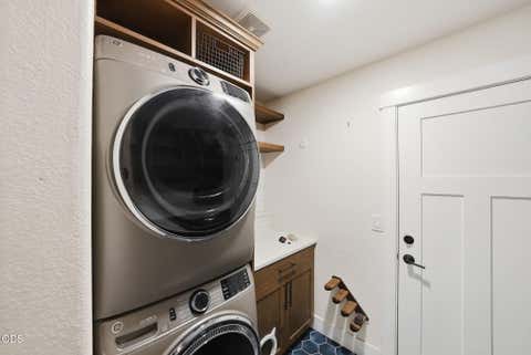 Tiny photo for 1564 NW Elgin Avenue, Bend, OR 97703 (MLS # 220225808)