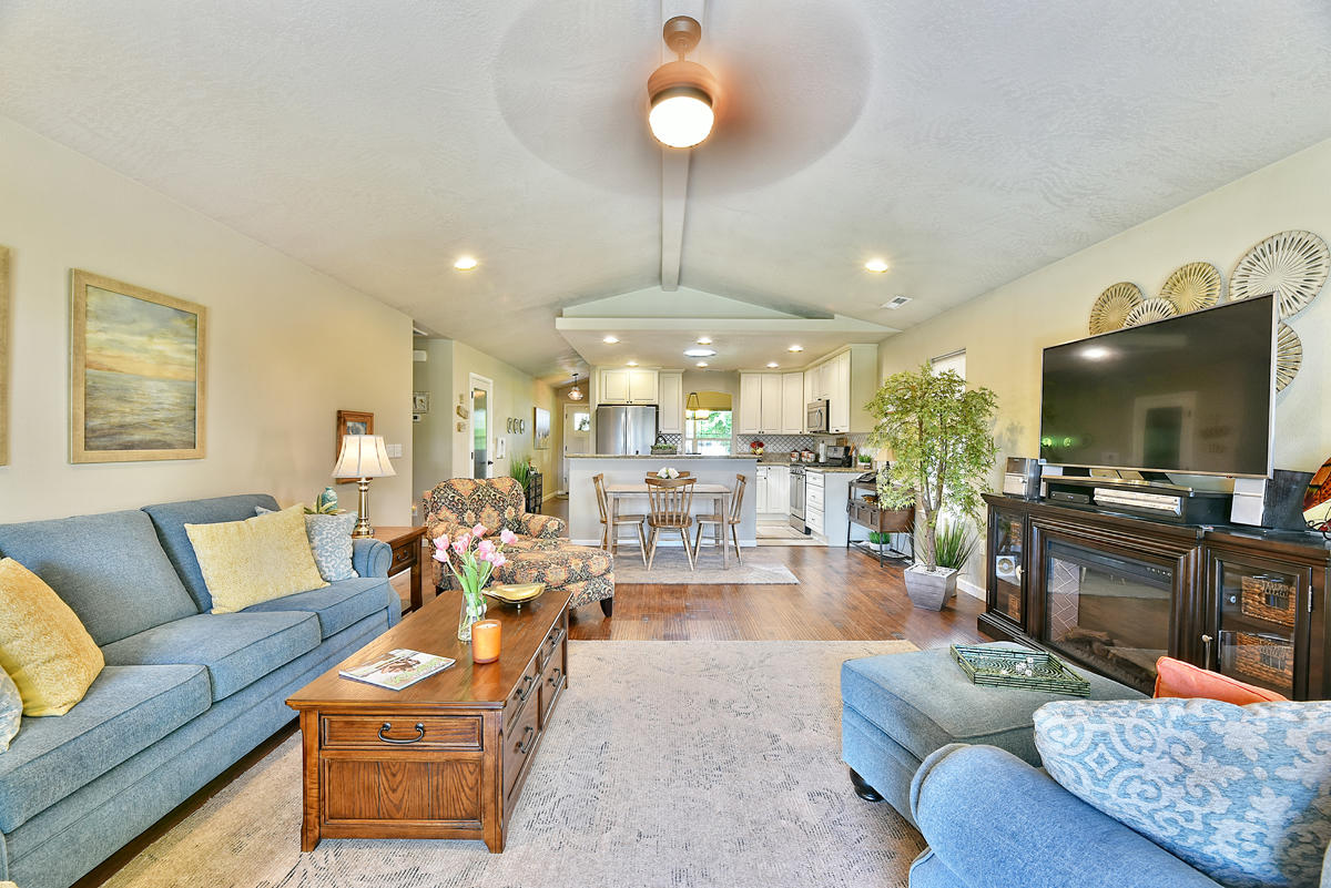 Snowy Butte Meadows - Residential