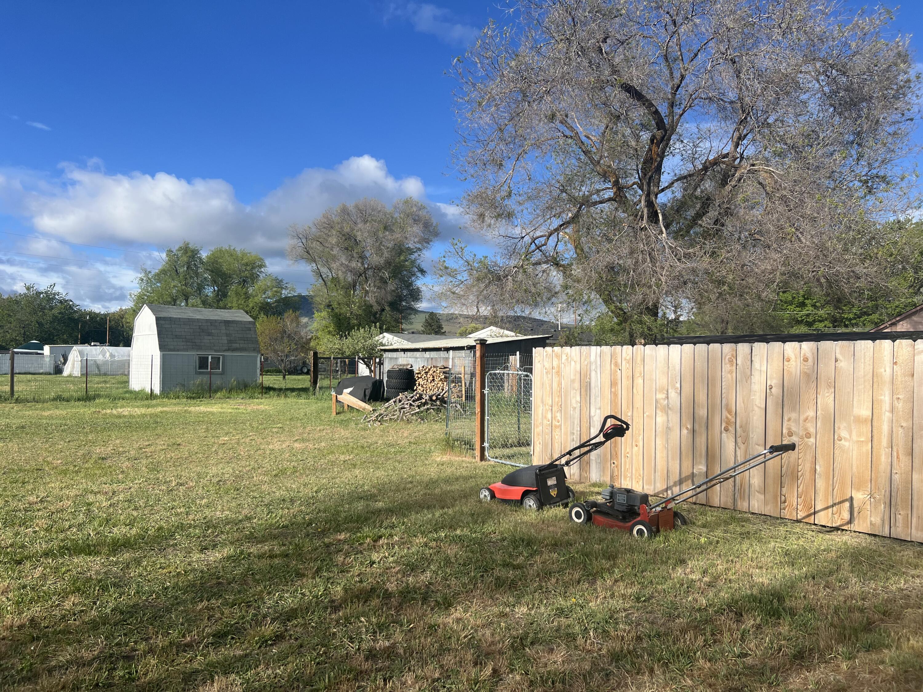 Altamont Acres - Residential