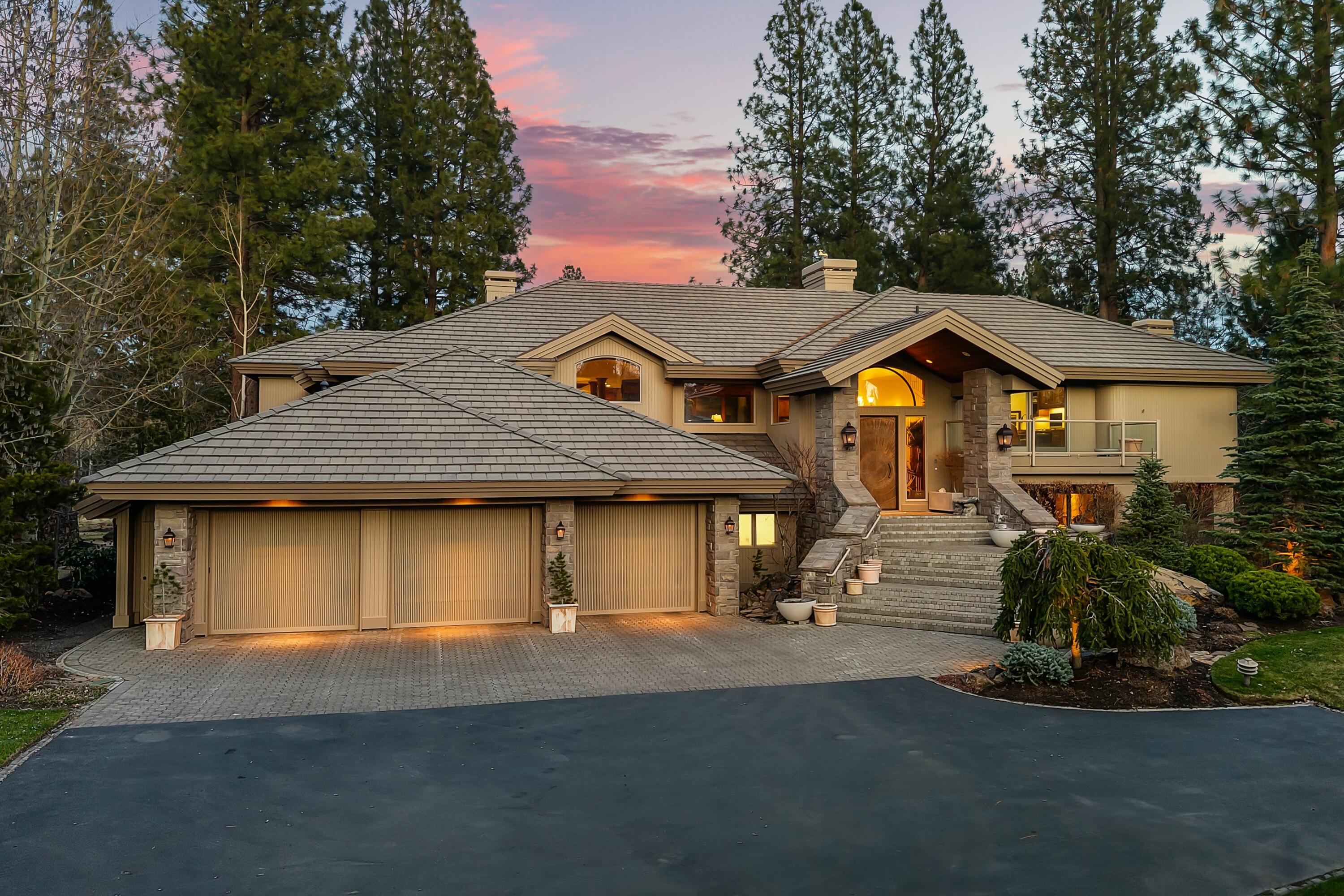 Broken Top - Residential