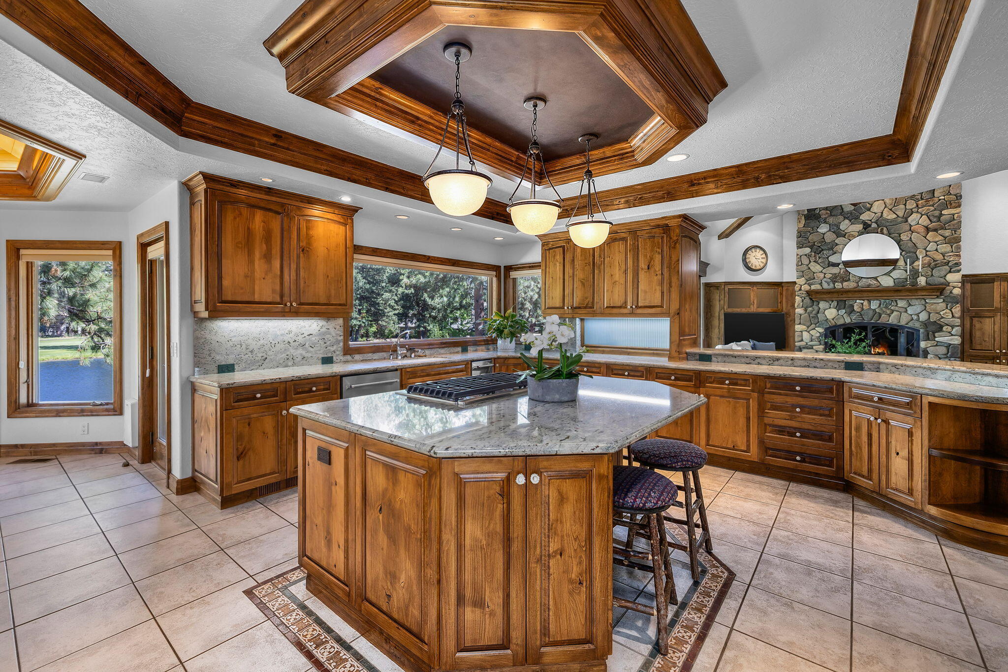 Broken Top - Residential