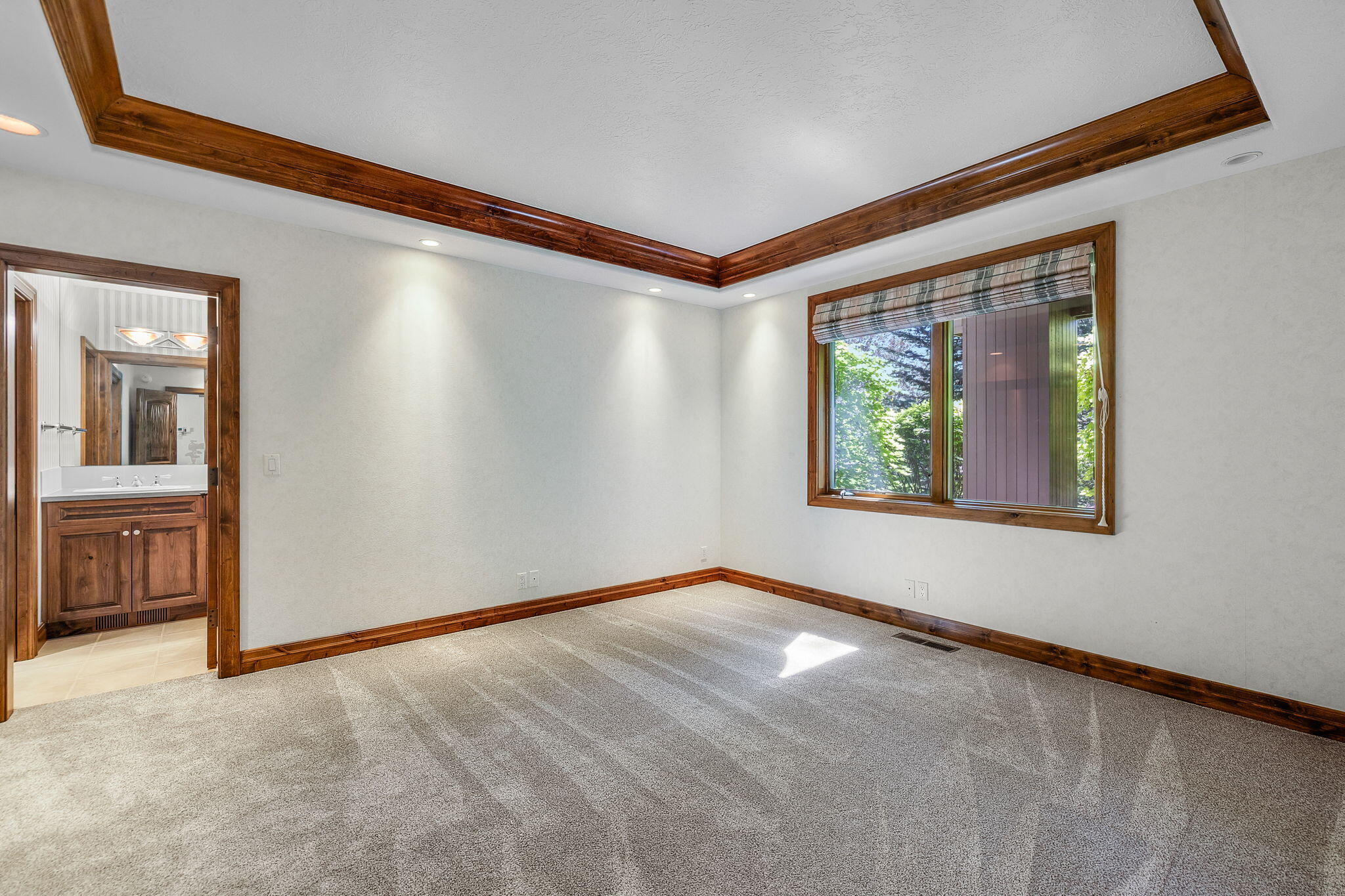 Broken Top - Residential