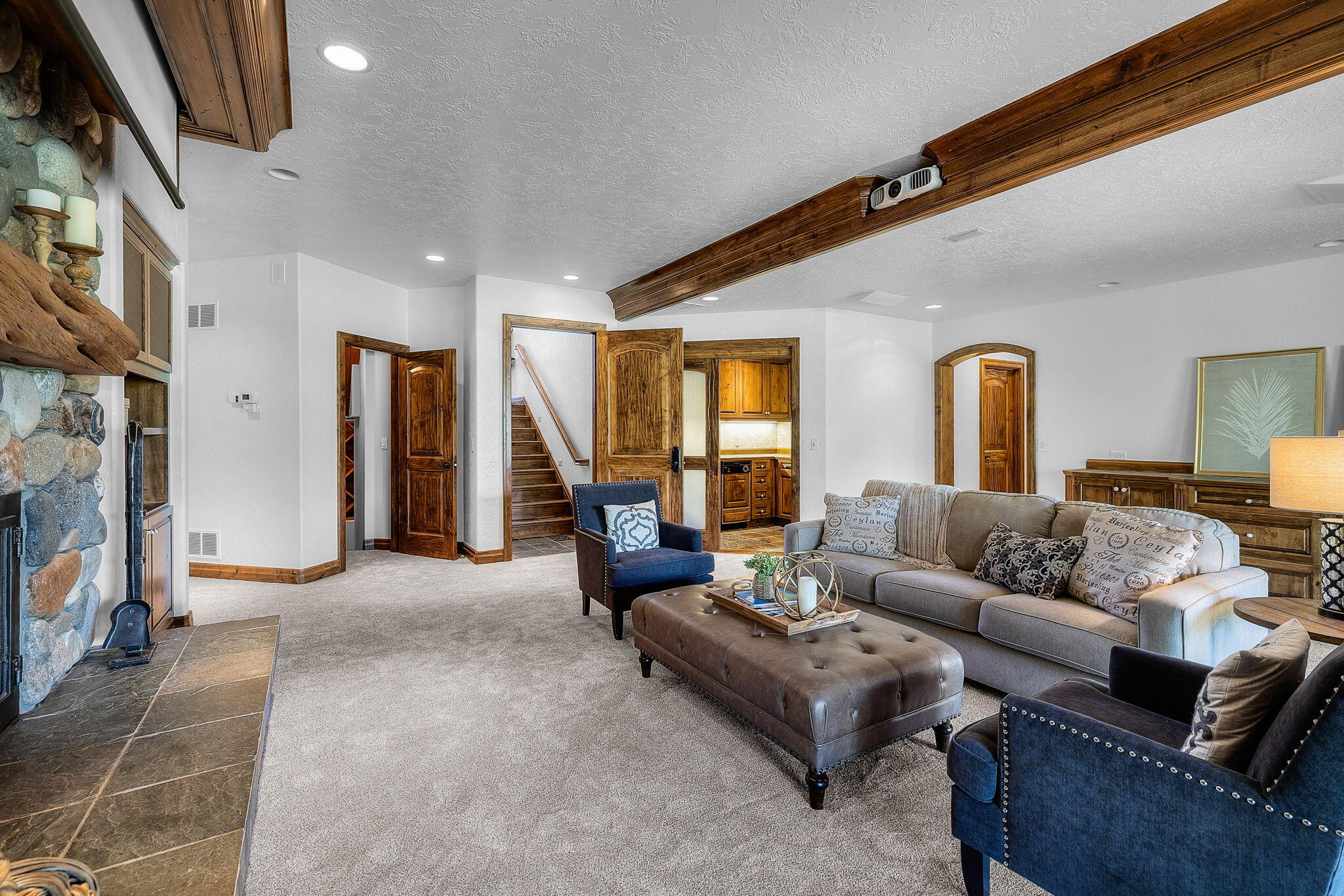 Broken Top - Residential