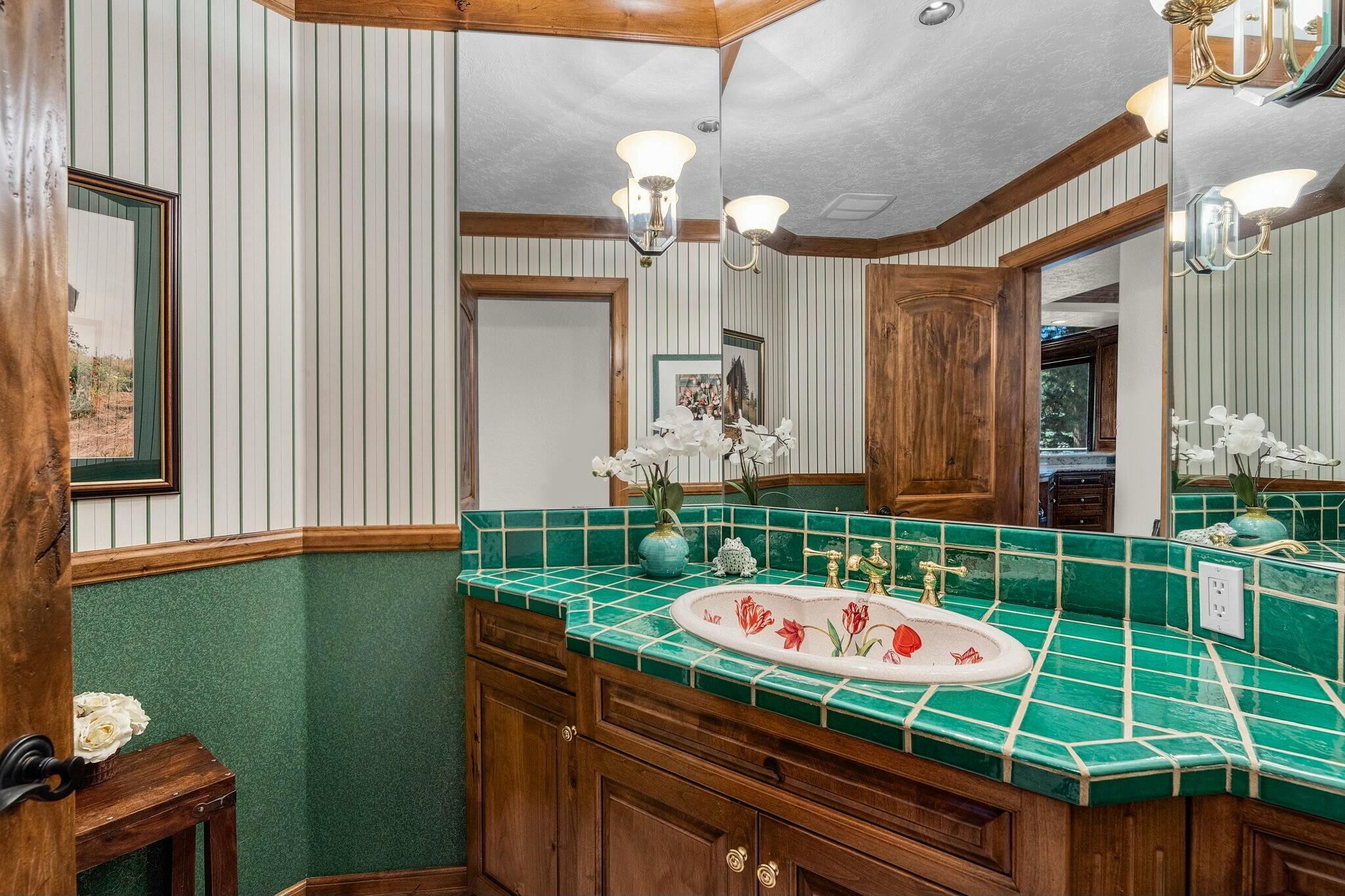 Broken Top - Residential