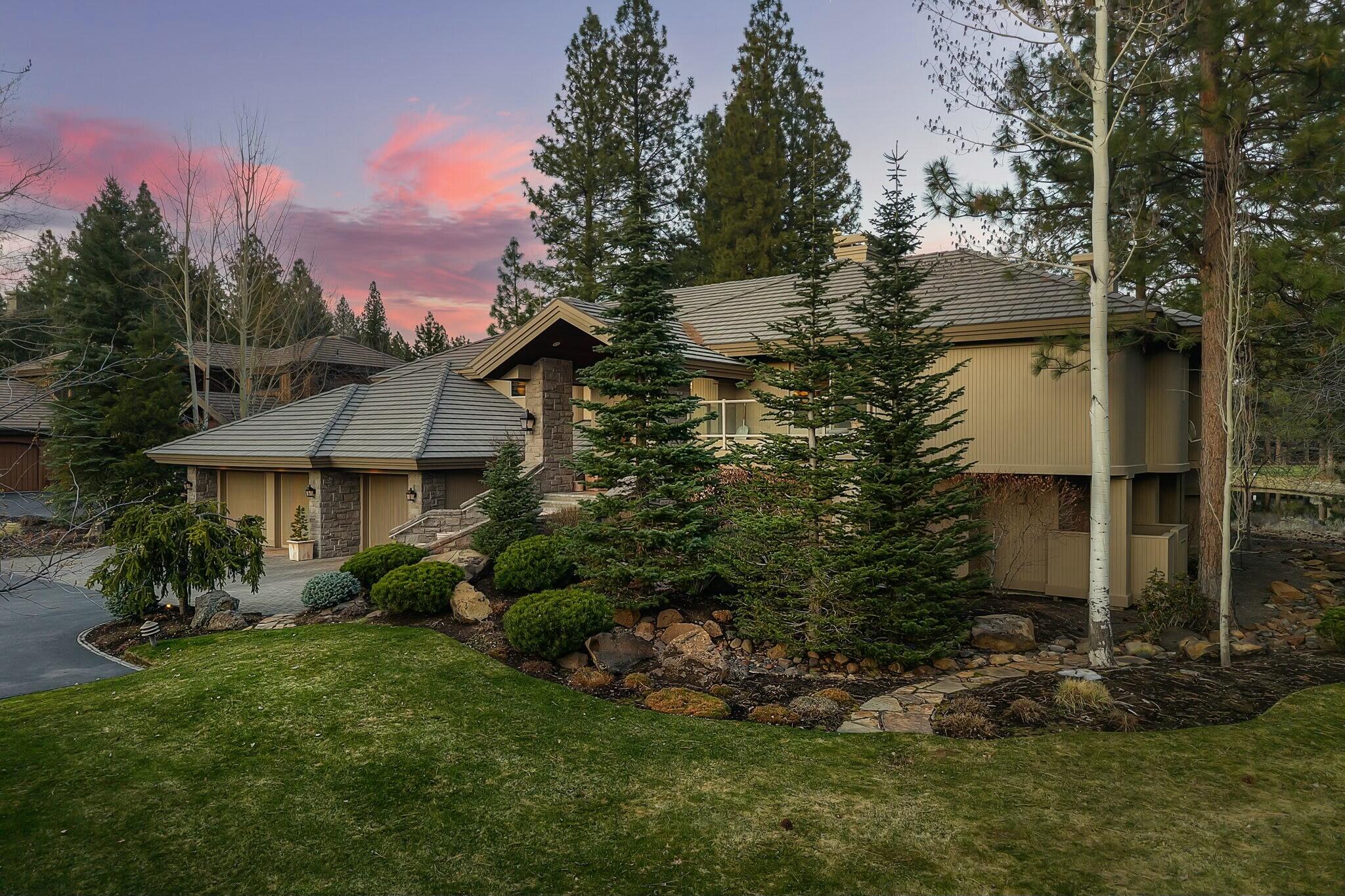 Broken Top - Residential