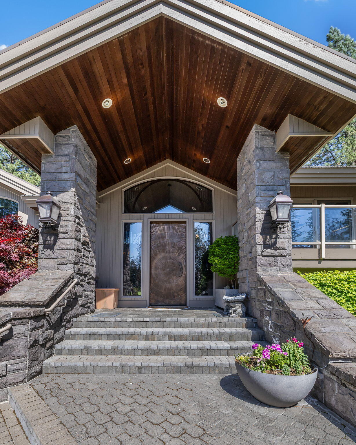 Broken Top - Residential