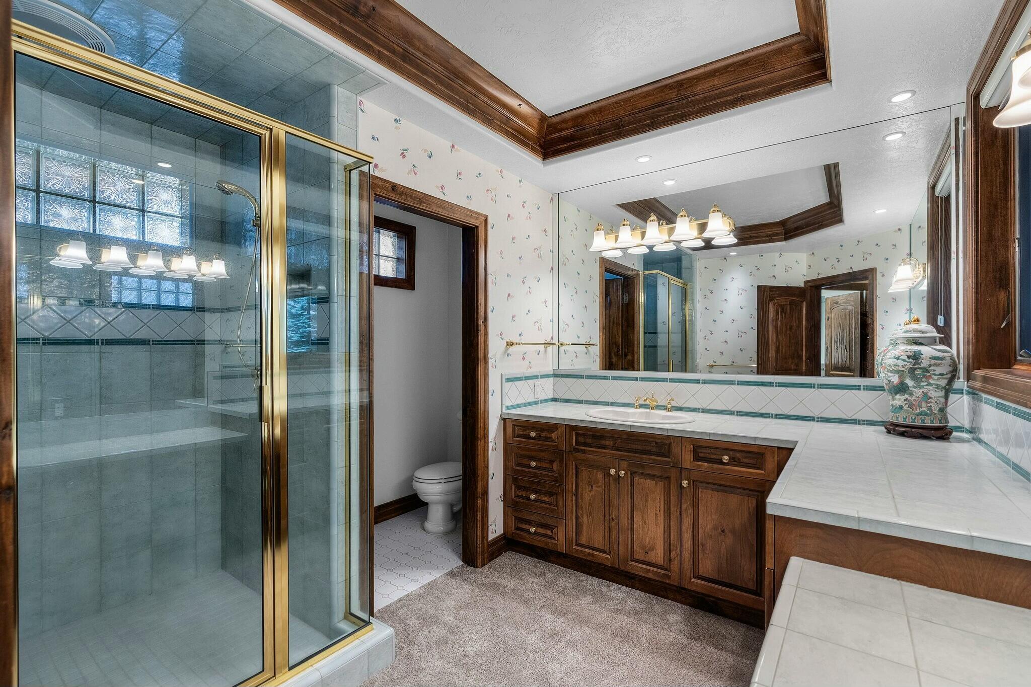 Broken Top - Residential